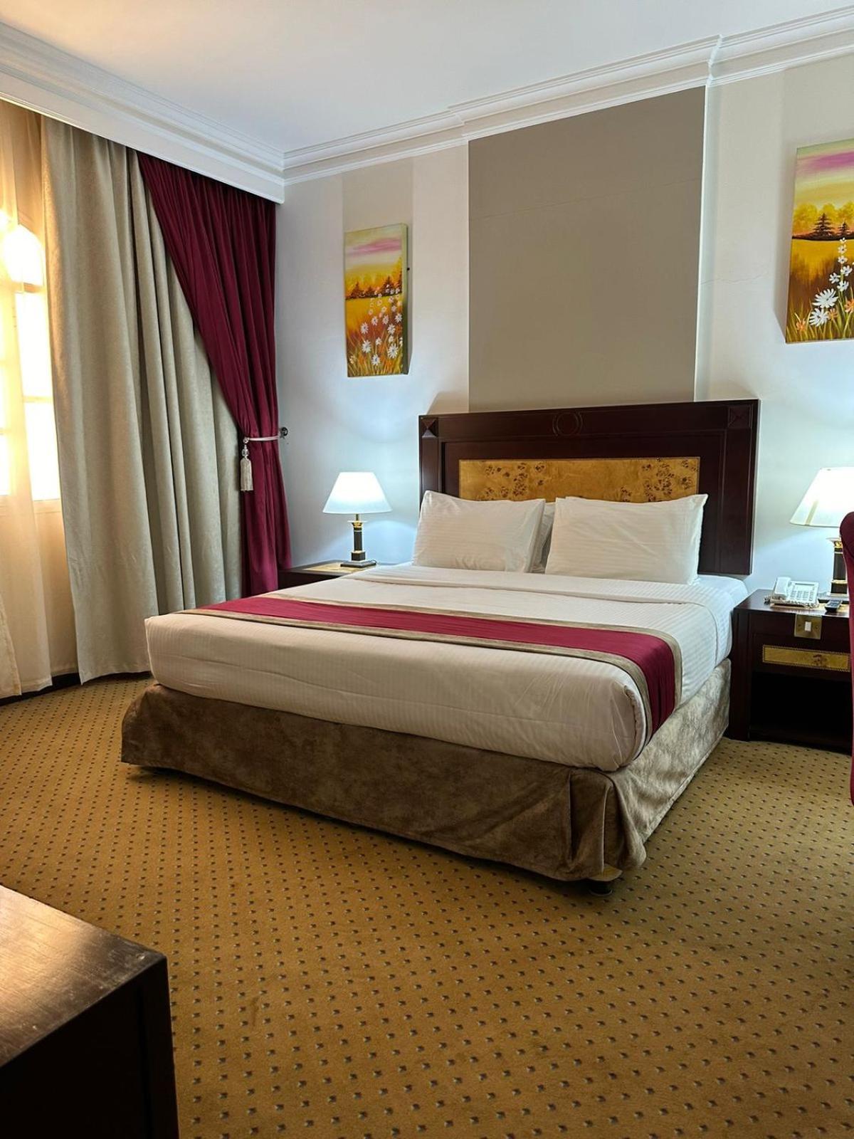 Caesar Hotel Muscat Exteriör bild